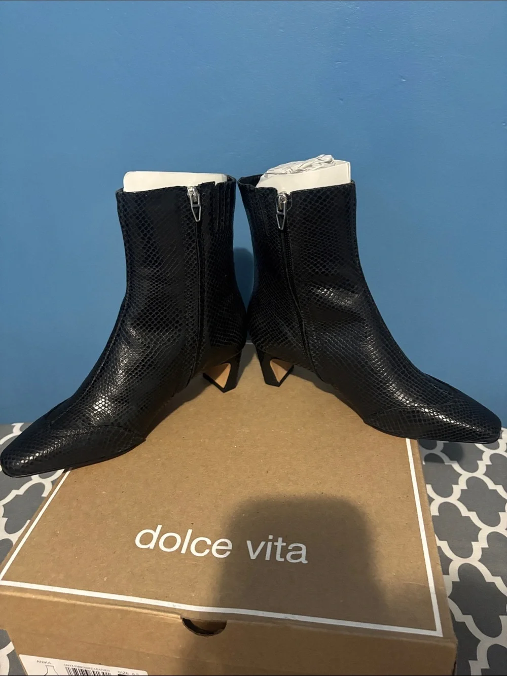 Dolce Vita Black Textured Pointed-Toe Ankle Booties